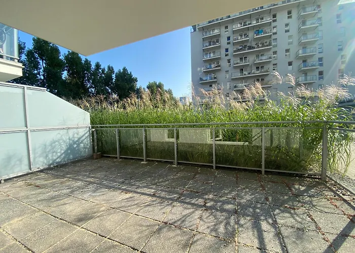 Ann Eesy 格但斯克