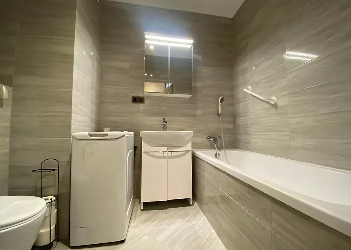 Ann Eesy Apartament *